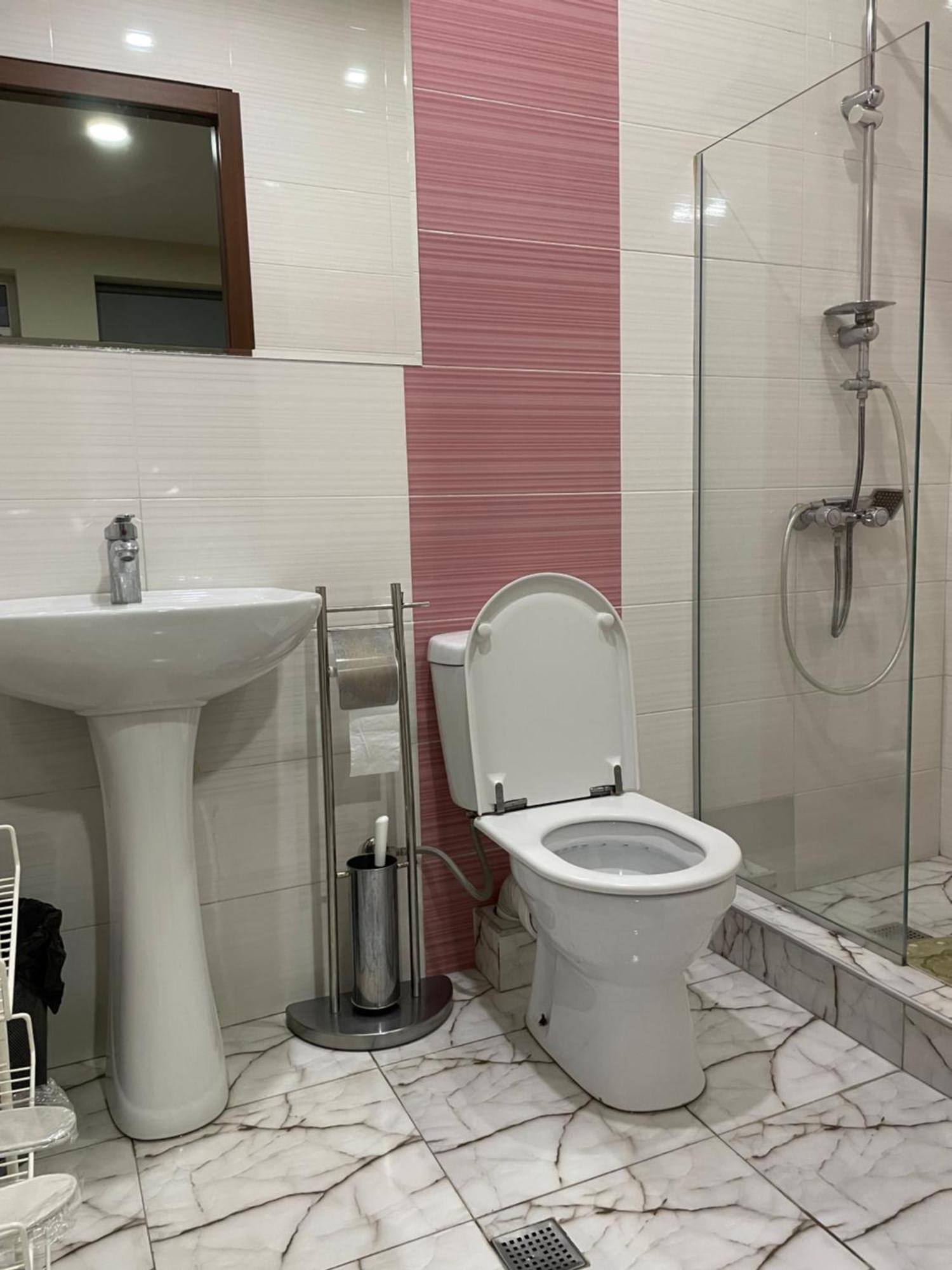 New Hotel Tbilisi Zewnętrze zdjęcie